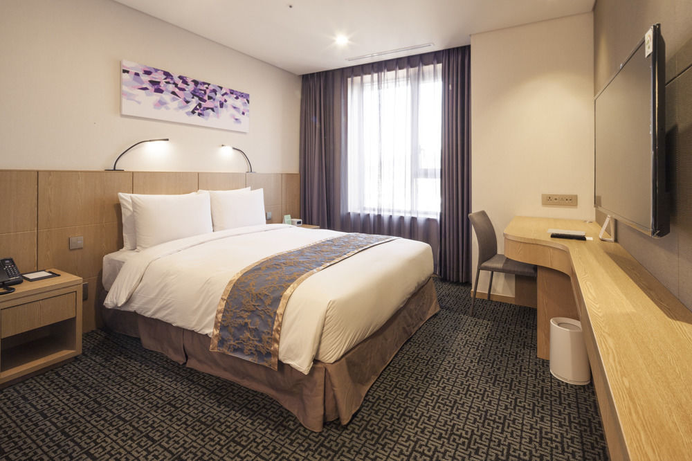 Voco Myeongdong By Ihg Hotel