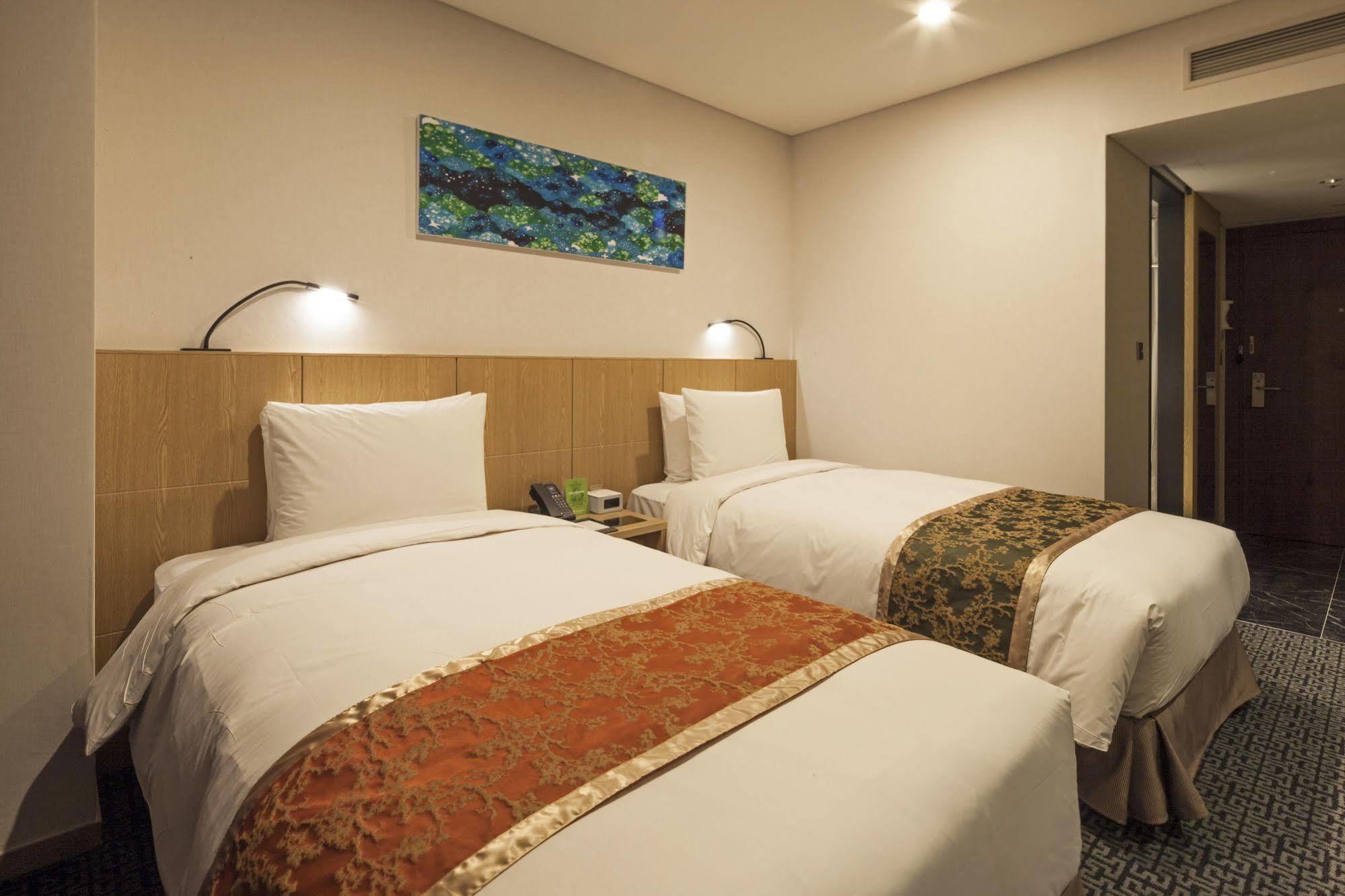 Voco Myeongdong By Ihg Seoul